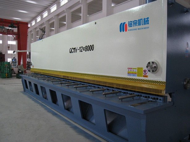 QC11Y12-8000闸式剪板机